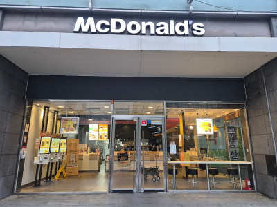 경기도 수원시 영통구 상가 매장 유리창 청소